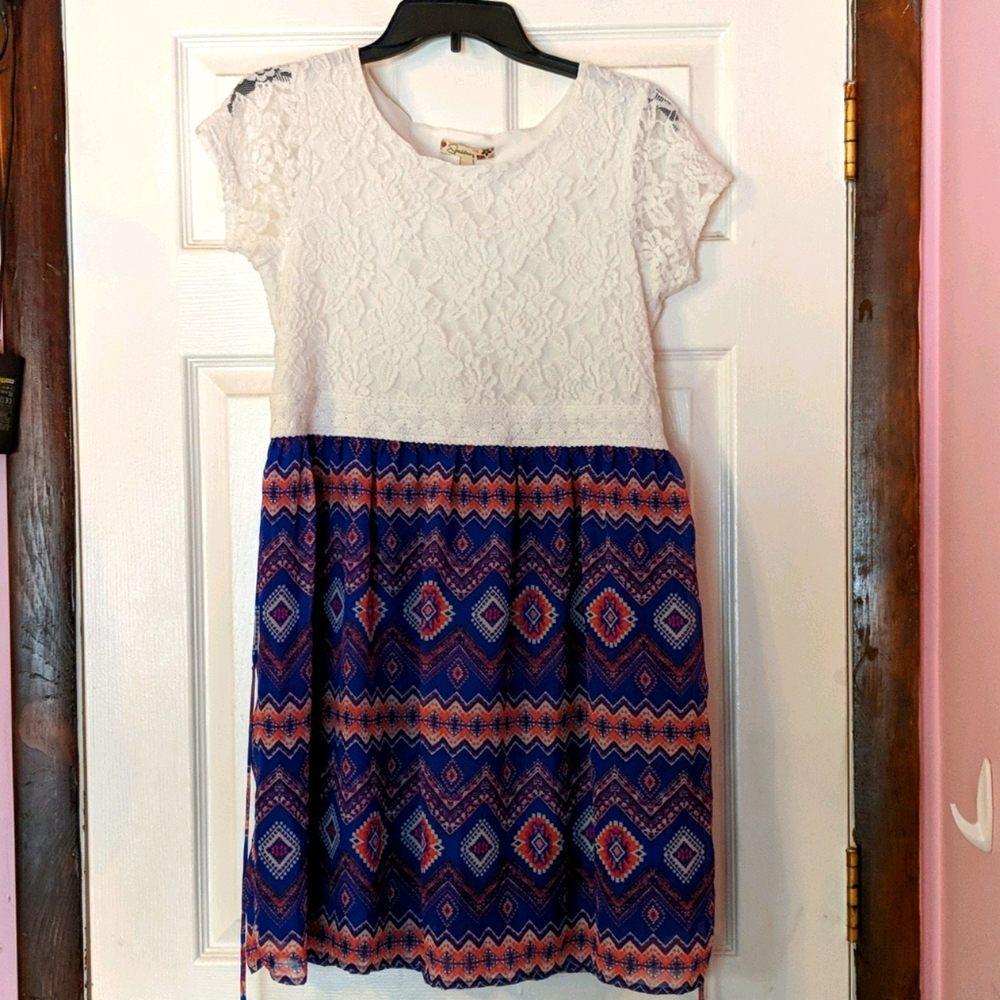 Speechless  Short Sleeve Dress w/Lace Overlay & Geometrical Pattern  Size 18 1/2